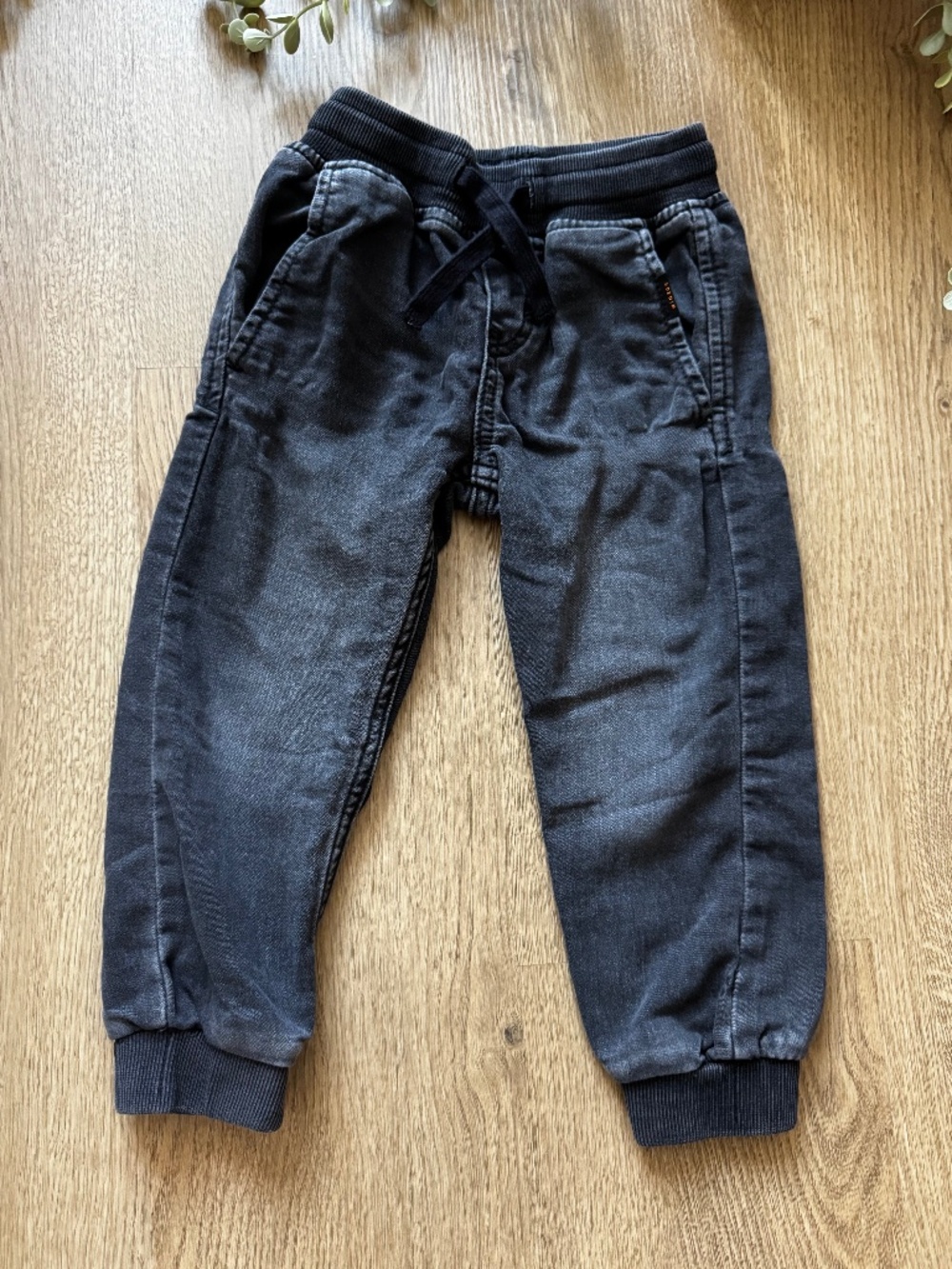 H&M Boys 3T Black Washed Denim Jogger Pants Pull On